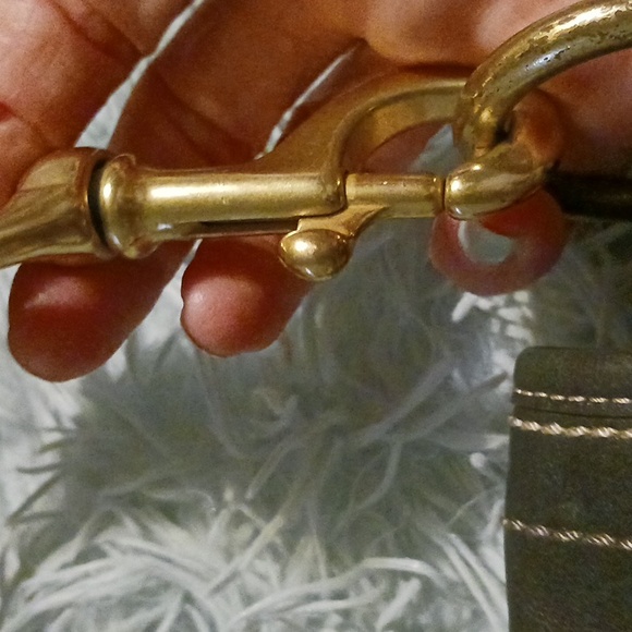 Vintage Coach black leather saddle bag with brass turn-lock clasp and hardware. - Picture 3 of 7